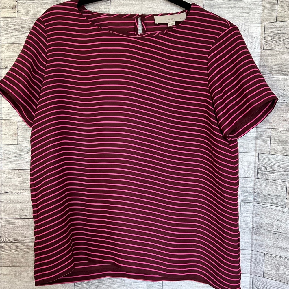 Ann Taylor Loft Burgandy/Pink Short Sleeve Blouse - Size MP